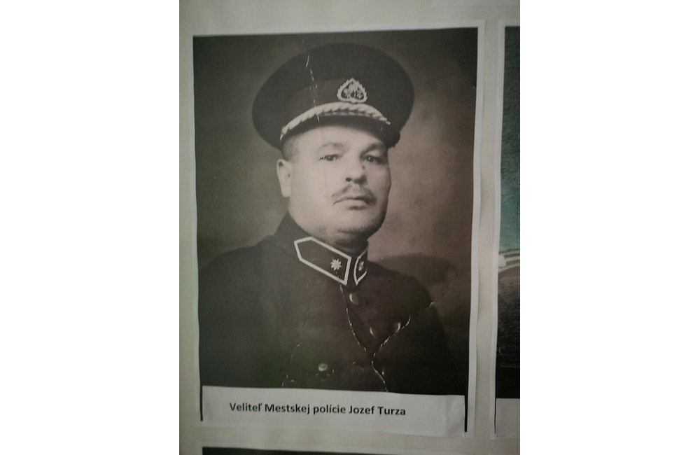 FOTO: Uniformy mestských policajtov z 30. rokov minulého storočia nám závideli aj Američania, foto 10