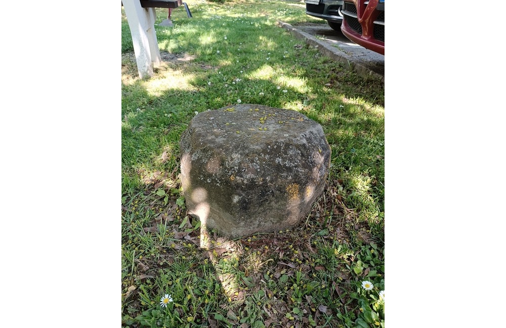 FOTO: Neobyčajný historický nález v Púchove. Z „podozrivého kameňa“ sa vykľul vzácny artefakt, foto 1