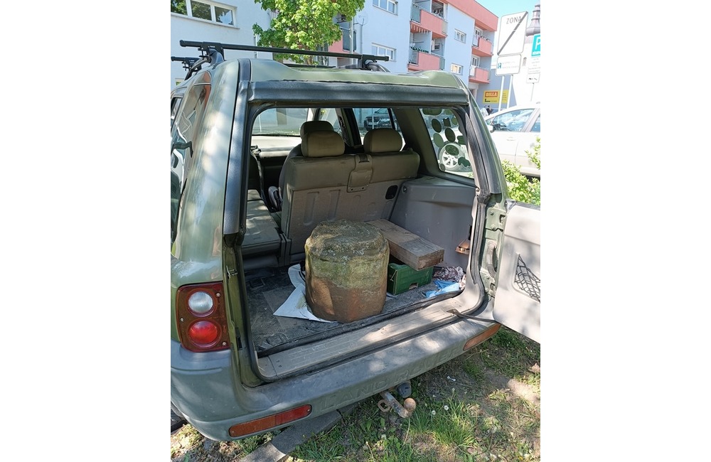 FOTO: Neobyčajný historický nález v Púchove. Z „podozrivého kameňa“ sa vykľul vzácny artefakt, foto 6