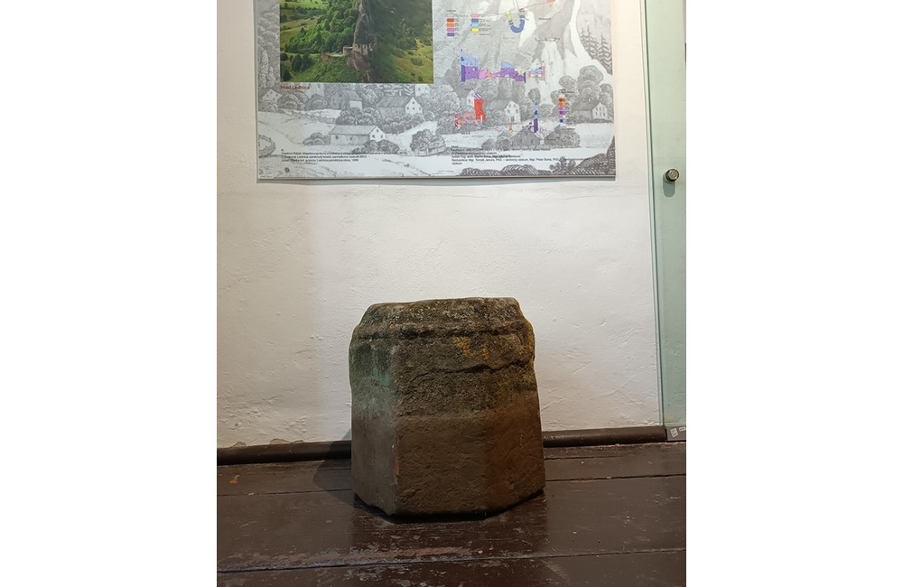 FOTO: Neobyčajný historický nález v Púchove. Z „podozrivého kameňa“ sa vykľul vzácny artefakt, foto 8