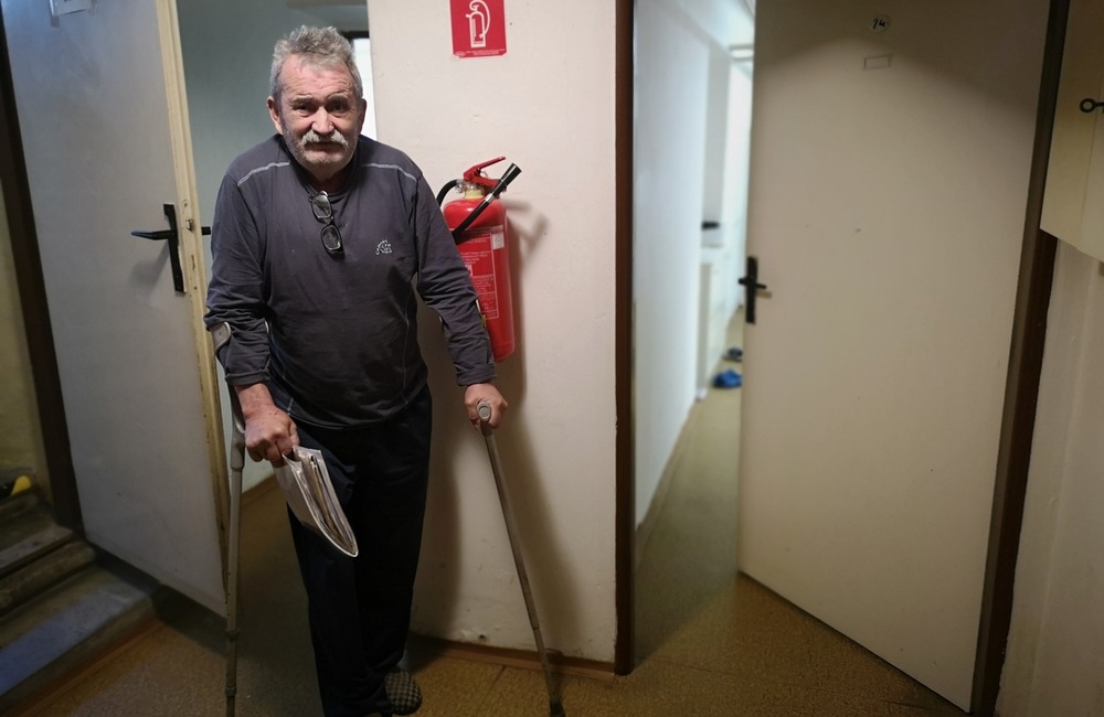 FOTO: Seniori z Trenčianskych Teplíc môžu po výzve z mestského úradu skončiť na ulici , foto 11