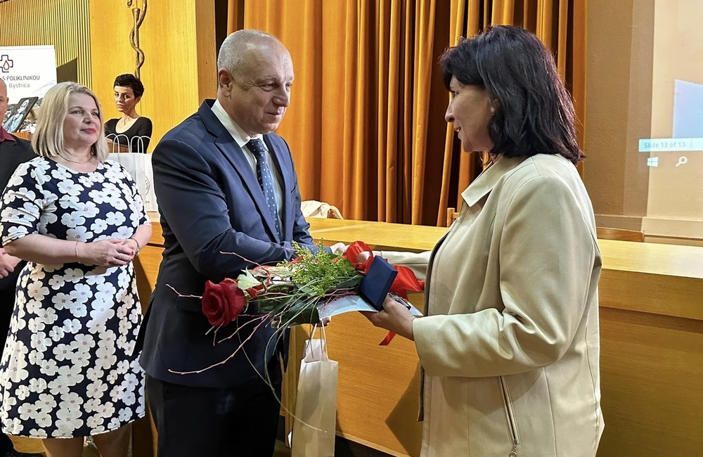 FOTO: Ocenené zdravotné sestry a pôrodné asistentky z považskobystrickej nemocnice, foto 8