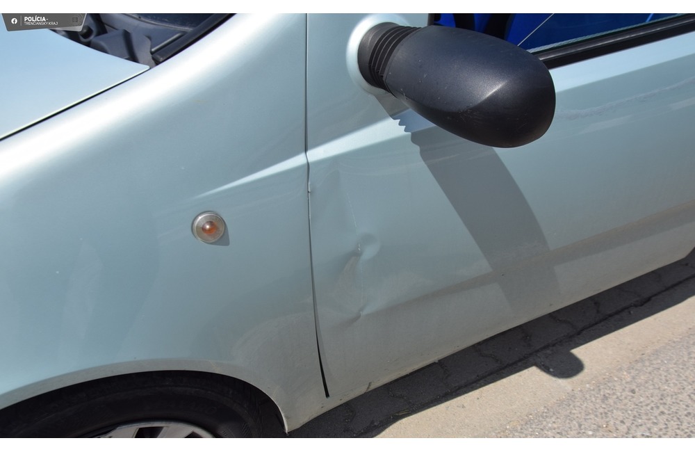 FOTO: Kuriózne nehody v Beluši prekvapili aj ostrieľaných dopravných policajtov, foto 1