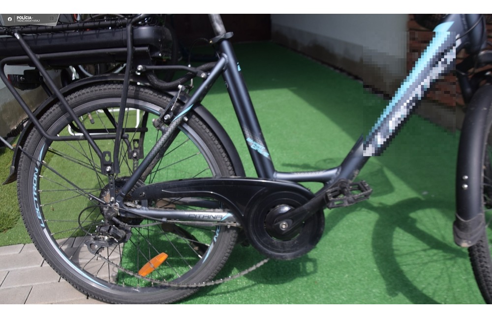 FOTO: Kuriózne nehody v Beluši prekvapili aj ostrieľaných dopravných policajtov, foto 3