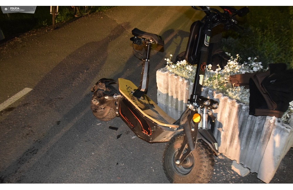 FOTO: Kuriózne nehody v Beluši prekvapili aj ostrieľaných dopravných policajtov, foto 6