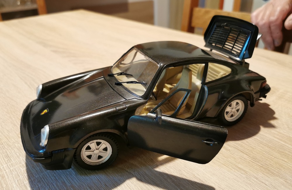 FOTO: Láska menom Porsche. Najväčší slovenský zberateľ má doma takmer 500 modelov ikonických áut, foto 4