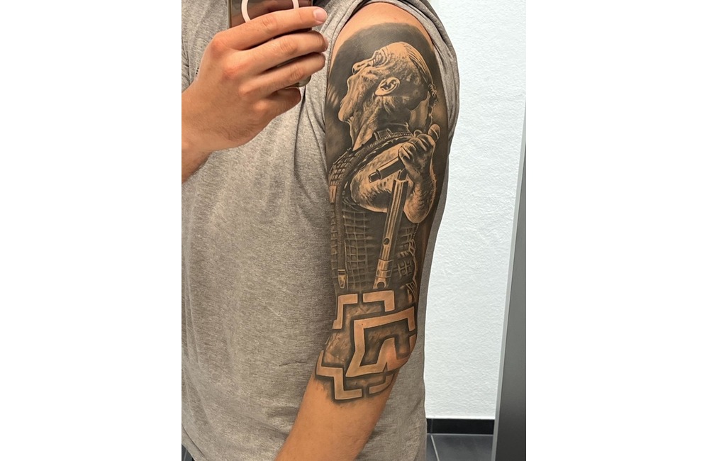 FOTO: EXKLUZÍVNE: Toto je najväčší slovenský fanúšik Rammstein. Neskutočné, čo pre nich urobil!, foto 7