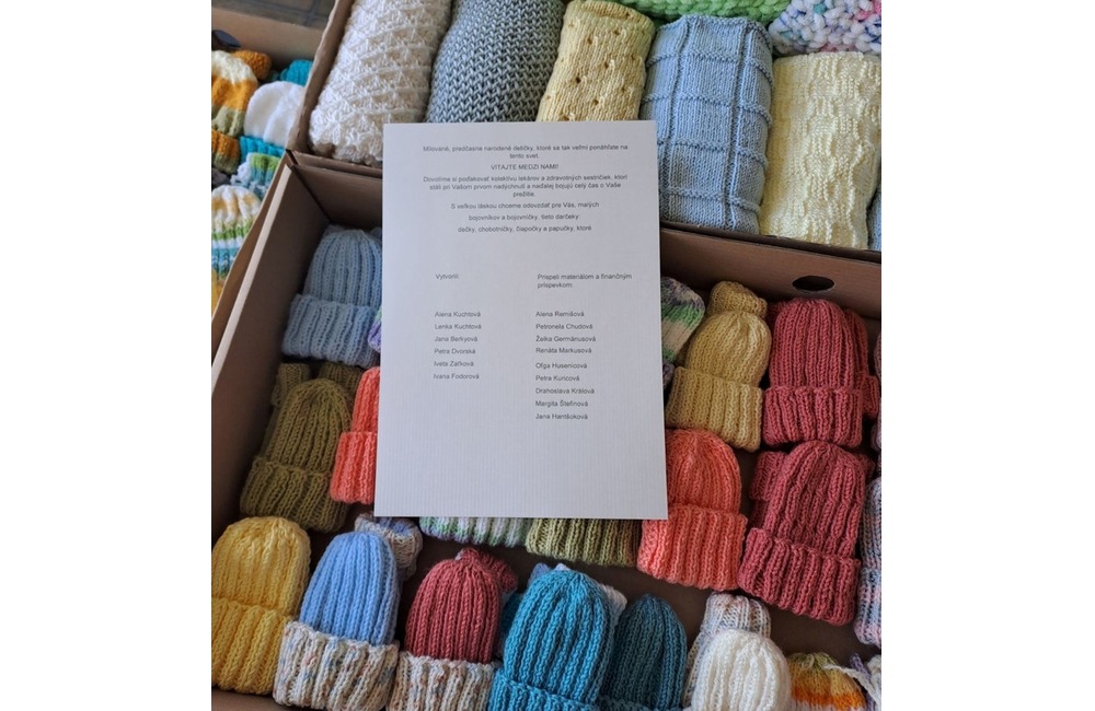 FOTO: Obdivuhodné gesto. Najmenší pacienti z trenčianskej nemocnice dostali krásne darčeky, foto 2