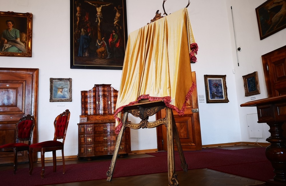 FOTO: Do zámku v Bojniciach sa vrátil gróf Pálffy. Múzeum za jeho portrét zaplatilo 8-tisíc dolárov, foto 2