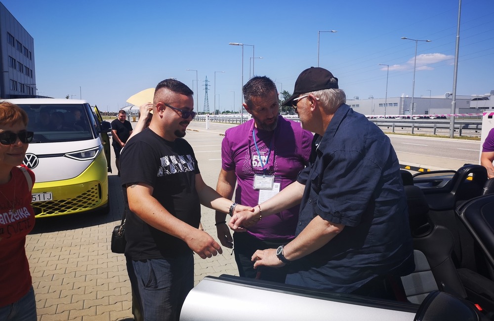 FOTO: Pocta pre najväčšieho fanúšika Porsche: Od modelov k skutočným tátošom, foto 6