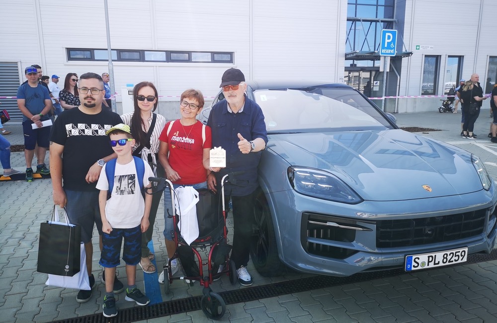 FOTO: Pocta pre najväčšieho fanúšika Porsche: Od modelov k skutočným tátošom, foto 12