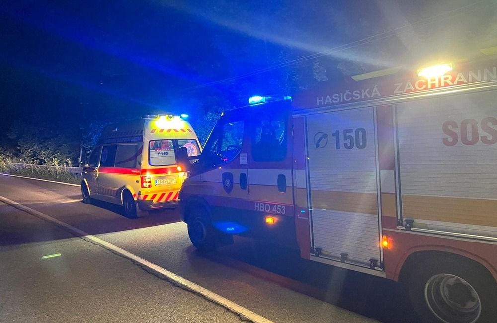 FOTO: Hasiči z Nitrianskeho Pravna majú za sebou rušnú noc. Ani na chvíľu sa nezastavili, foto 4