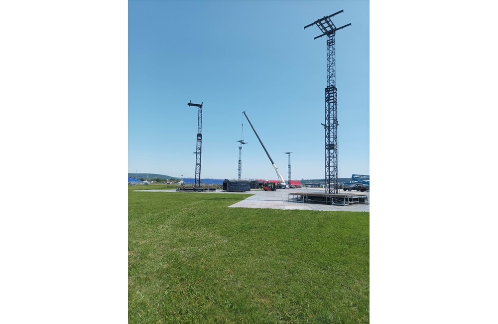 FOTO: Prípravy na najväčší koncert v histórii Slovenska finišujú, pódium pre Rammstein je pripravené, foto 14