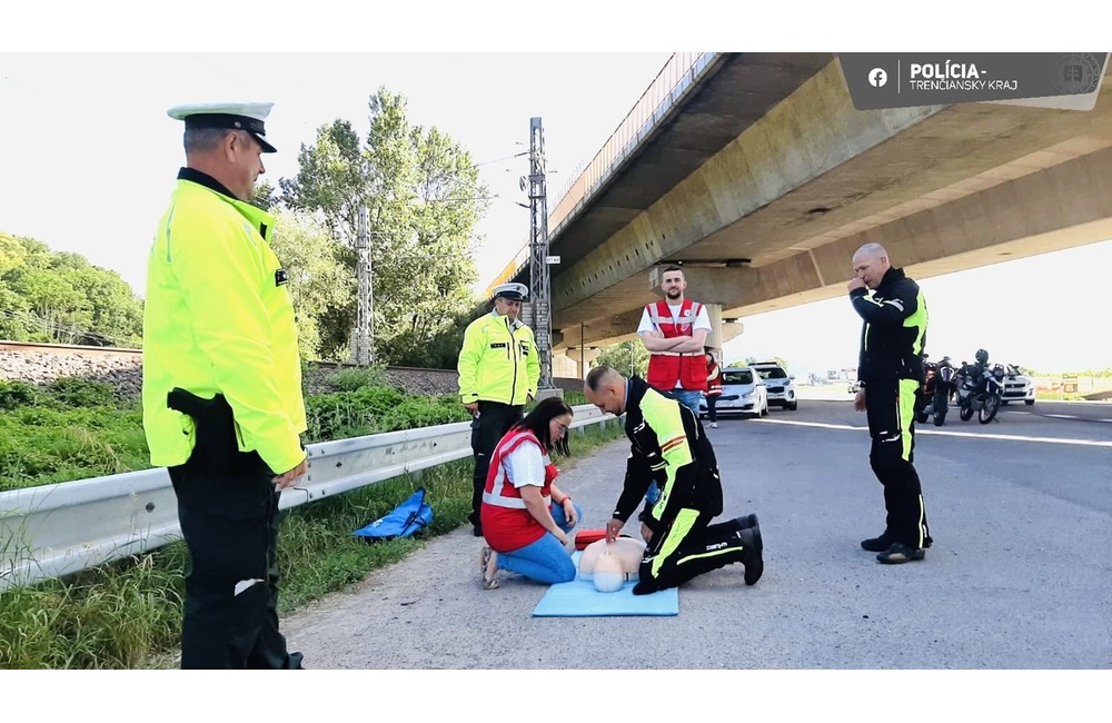 FOTO: Akcia Záchranár testuje znalosti vodičov v poskytovaní prvej pomoci, foto 6