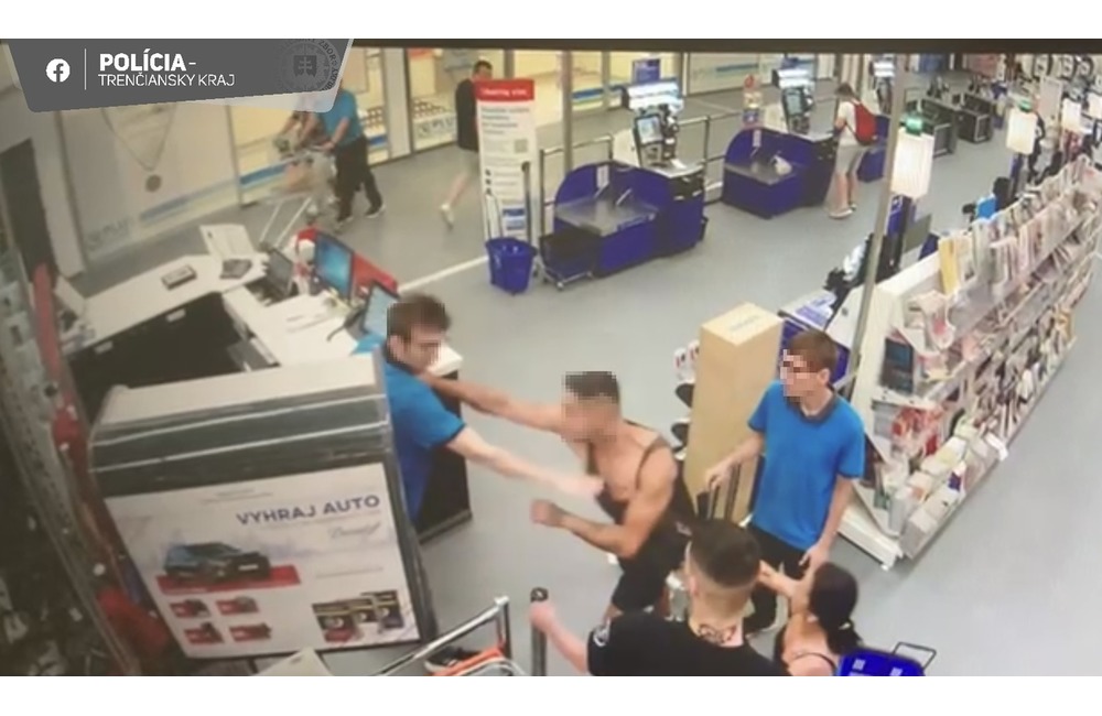 FOTO: Rázny krok primátora Bánoviec nad Bebravou po brutálnom incidente v jednom zo supermarketov v meste, foto 1