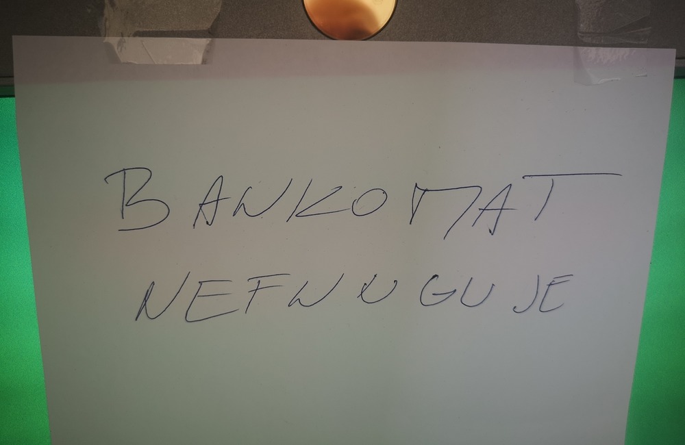 FOTO: V Trenčianskom kraji úradovali opäť bankomatoví zlodeji. Odniesli si takmer 19-tisíc eur, foto 3