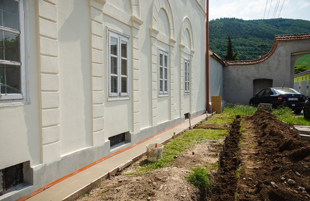 FOTO: Obnova kaštieľa v Zemianskom Podhradí ide do finále, foto 4