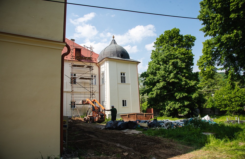 FOTO: Obnova kaštieľa v Zemianskom Podhradí ide do finále, foto 10