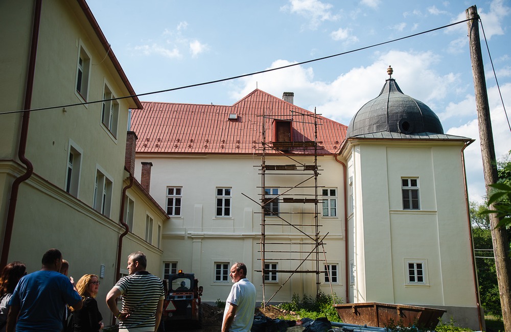 FOTO: Obnova kaštieľa v Zemianskom Podhradí ide do finále, foto 14