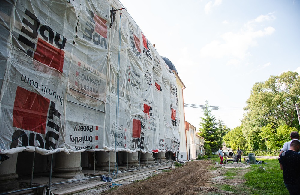 FOTO: Obnova kaštieľa v Zemianskom Podhradí ide do finále, foto 16