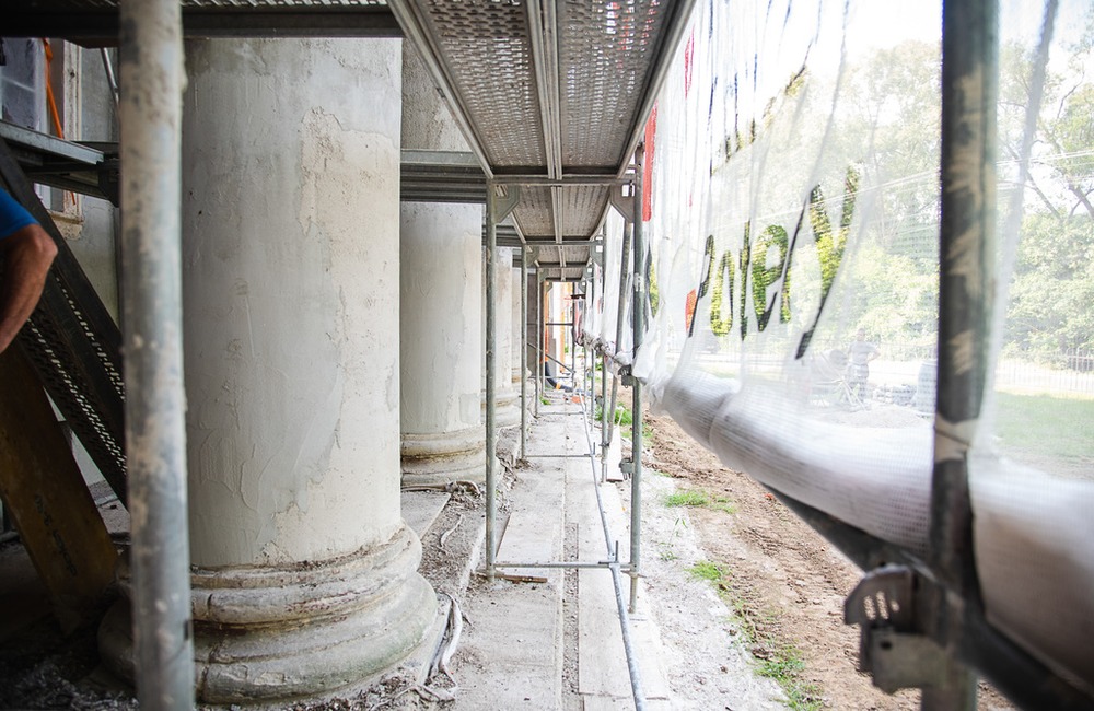 FOTO: Obnova kaštieľa v Zemianskom Podhradí ide do finále, foto 18