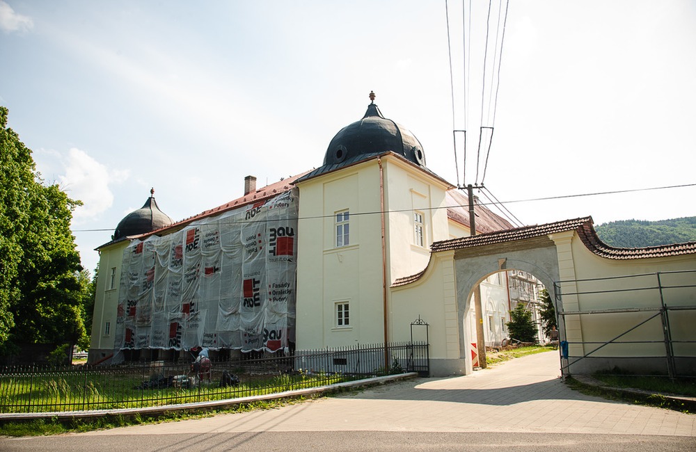 FOTO: Obnova kaštieľa v Zemianskom Podhradí ide do finále, foto 21