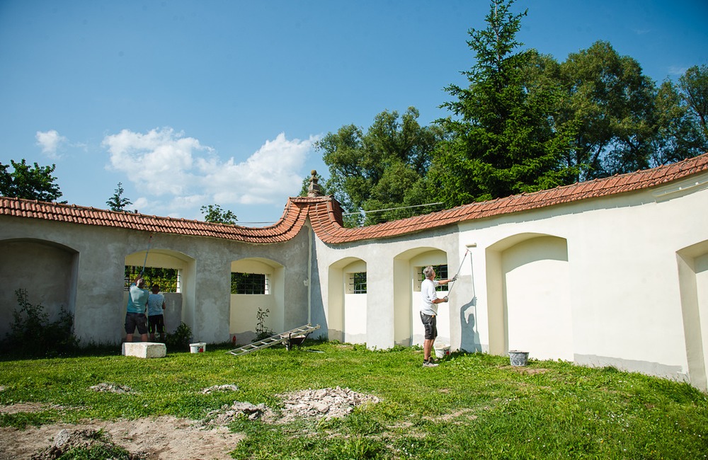 FOTO: Obnova kaštieľa v Zemianskom Podhradí ide do finále, foto 22
