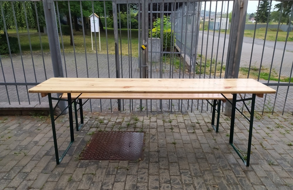 FOTO: Len si sadnúť a čítať. V pondelok otvorí v Púchove svoje brány vynovená letná čitáreň, foto 7