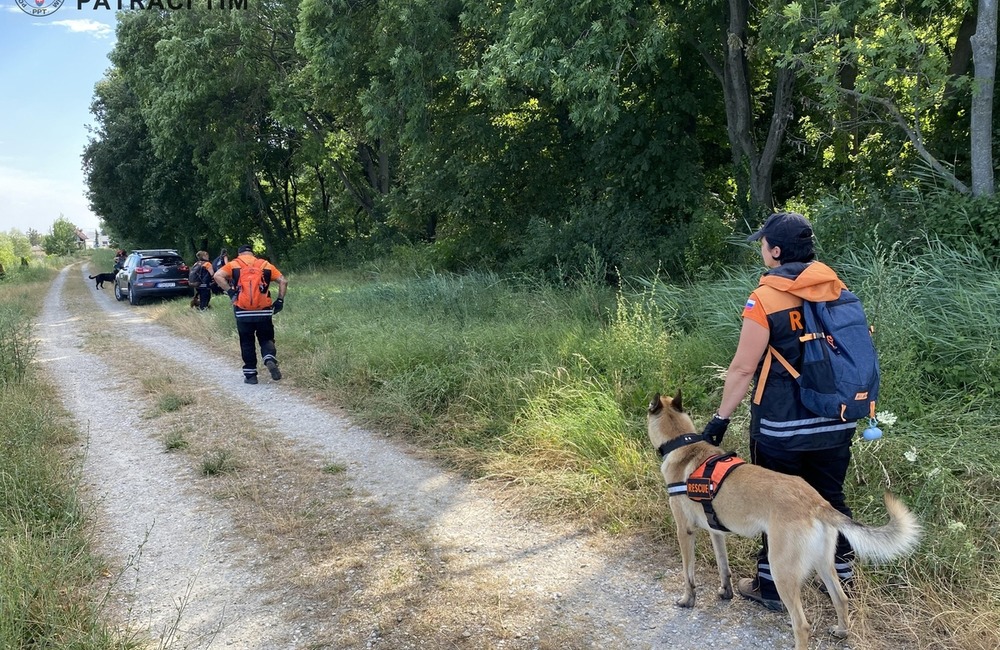 FOTO: Veľká pátracia akcia v susednom kraji. Nezvestného Miroslava hľadali aj trenčianski pátrači, foto 5