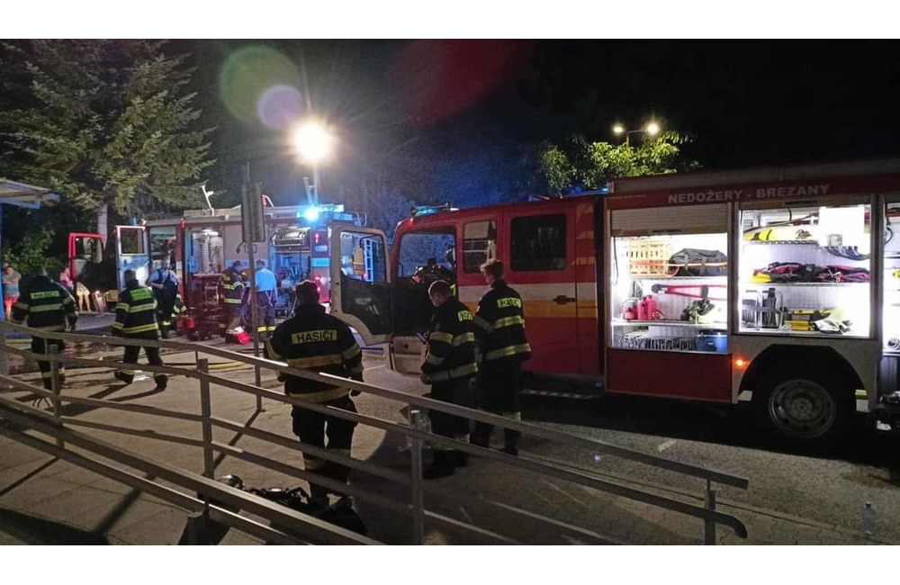 FOTO: Požiar zanechal v obchode s potravinami veľkú spúšť, foto 2