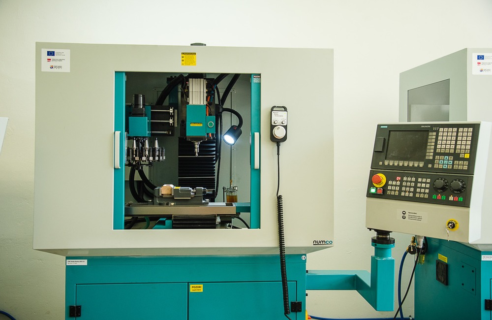 FOTO: Stredná odborná škola v Trenčíne sa dočkala modernizácie, foto 14