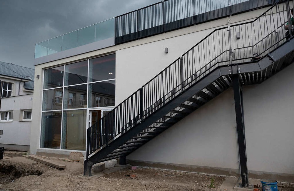 FOTO: Nové športovisko v areáli púchovského gymnázia, foto 6