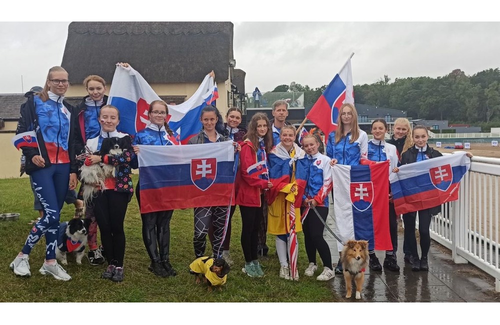 FOTO: Členky handlovského kynologického klubu boli na majstrovstvách sveta, foto 3