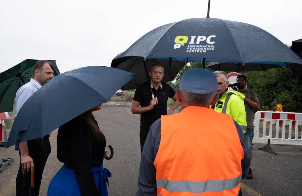 FOTO: Práce na trenčianskej „panelke“ sa predĺžia o 1 rok, foto 1