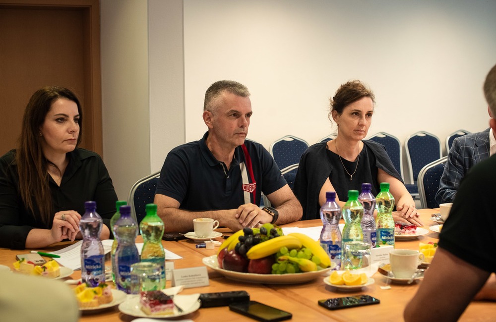 FOTO: Práce na trenčianskej „panelke“ sa predĺžia o 1 rok, foto 40