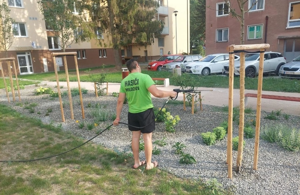 FOTO: Primátor mesta na Považí si nevie vynachváliť spoluprácu s dobrovoľnými hasičmi , foto 4