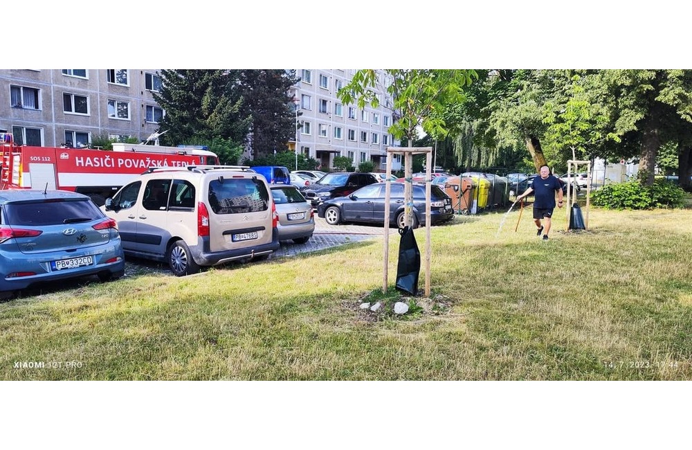 FOTO: Primátor mesta na Považí si nevie vynachváliť spoluprácu s dobrovoľnými hasičmi , foto 7