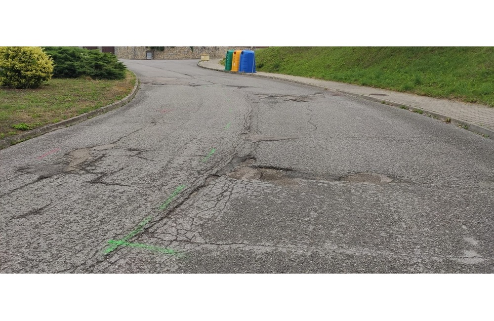 FOTO: Asfaltérske práce v mestskej časti Nosice, foto 3