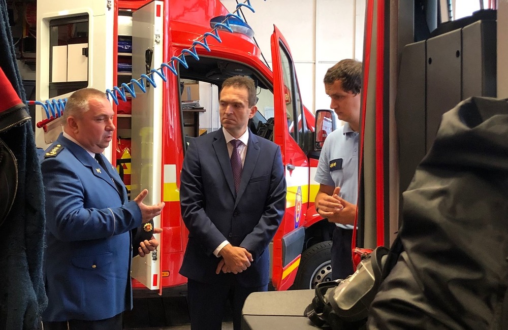 FOTO: Ľudovít Odór s potápačmi a zdravotníkmi v Trenčíne, foto 4