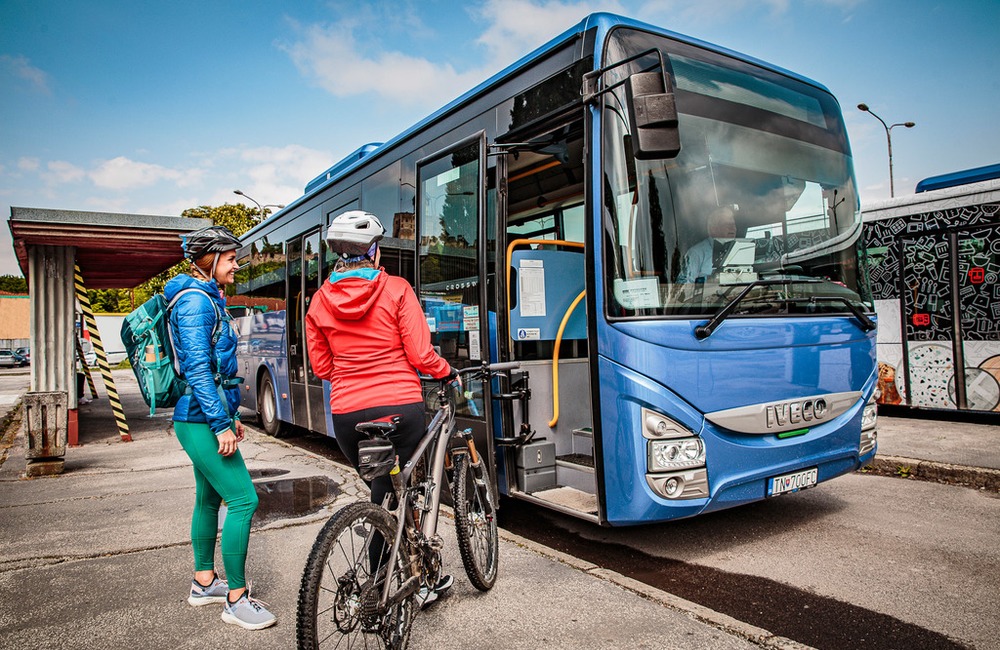 FOTO: Cyklobusy skrátia cestu z Trenčína až do Bánoviec, foto 3