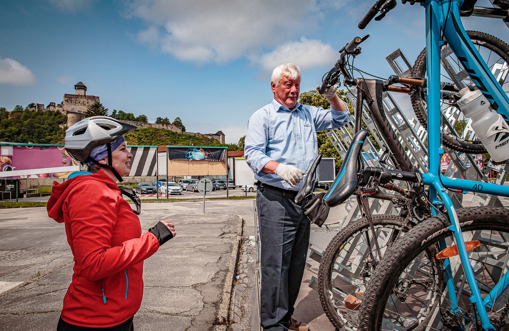 FOTO: Cyklobusy skrátia cestu z Trenčína až do Bánoviec, foto 6