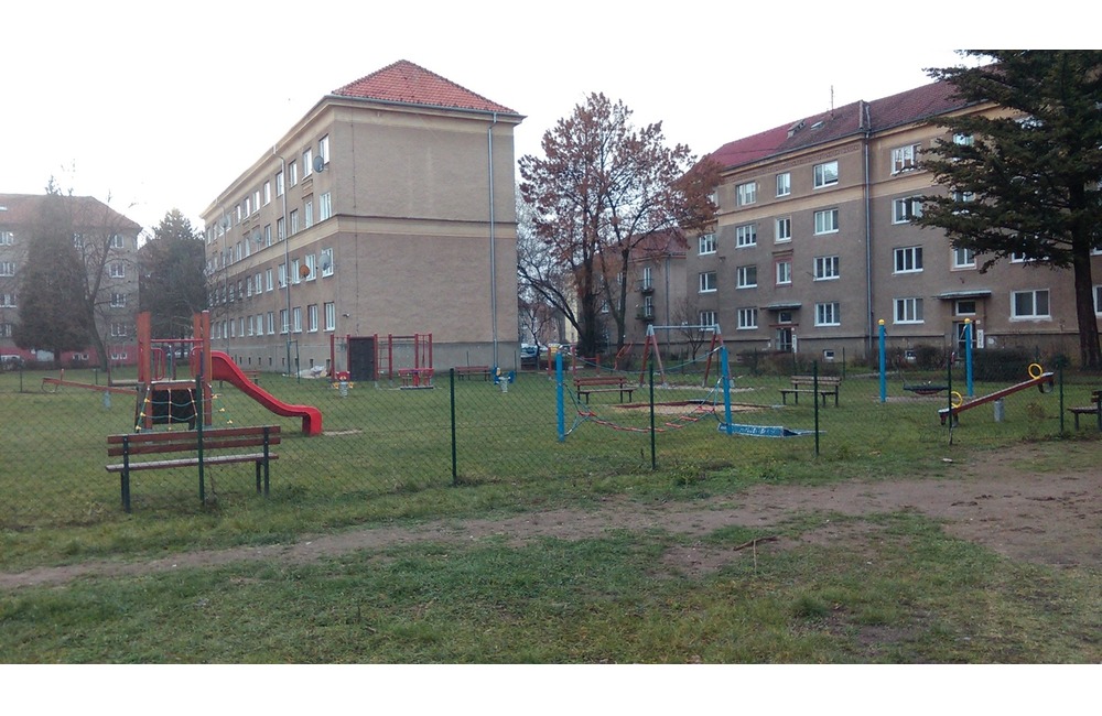 FOTO: Prievidzské sídlisko sa zastavilo v čase, foto 1