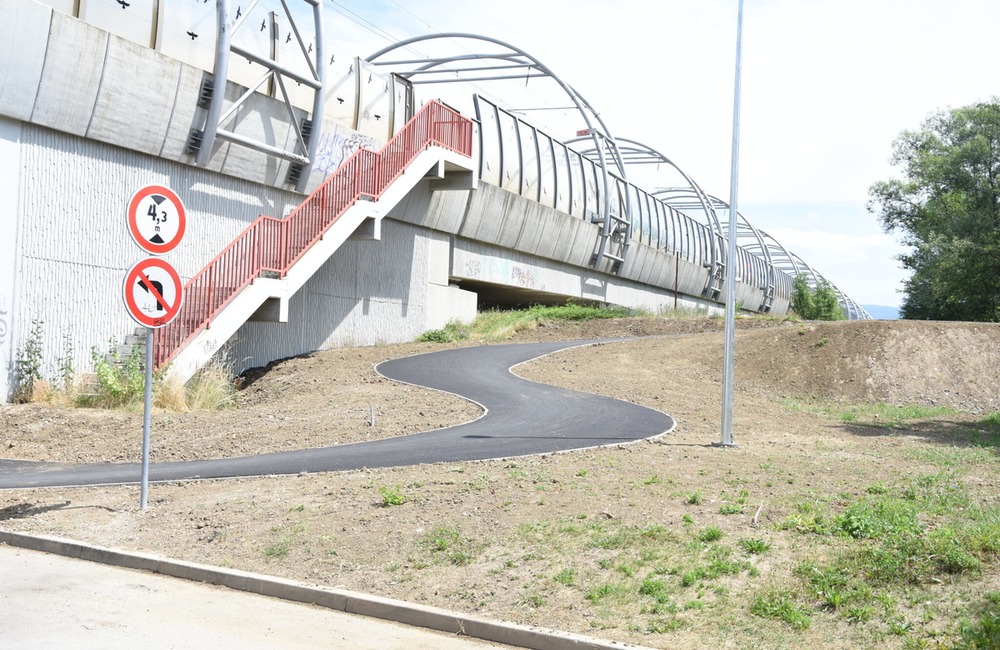FOTO: Práce na novej trenčianskej cyklotrase sú hotové, foto 6