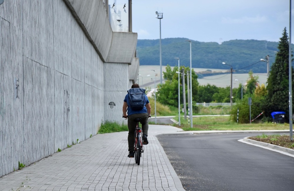 FOTO: Práce na novej trenčianskej cyklotrase sú hotové, foto 1