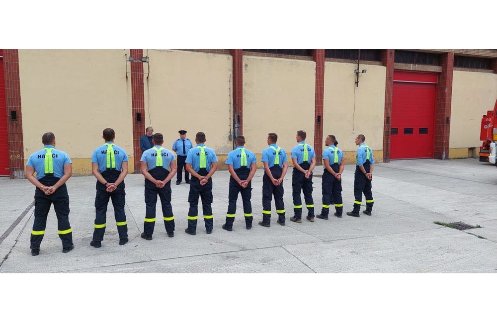 FOTO: Desať slovenských hasičov sa vrátilo z Grécka, foto 5