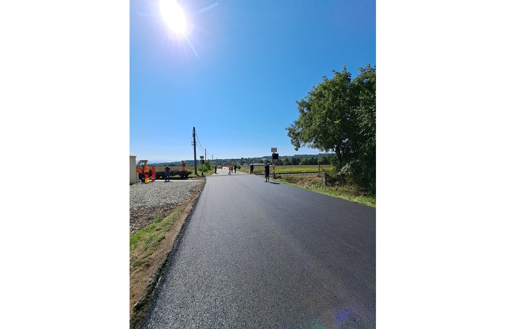 FOTO: To bolo rýchle. Tankodrom na železničnom priecestí v tejto obci je už minulosťou, foto 1