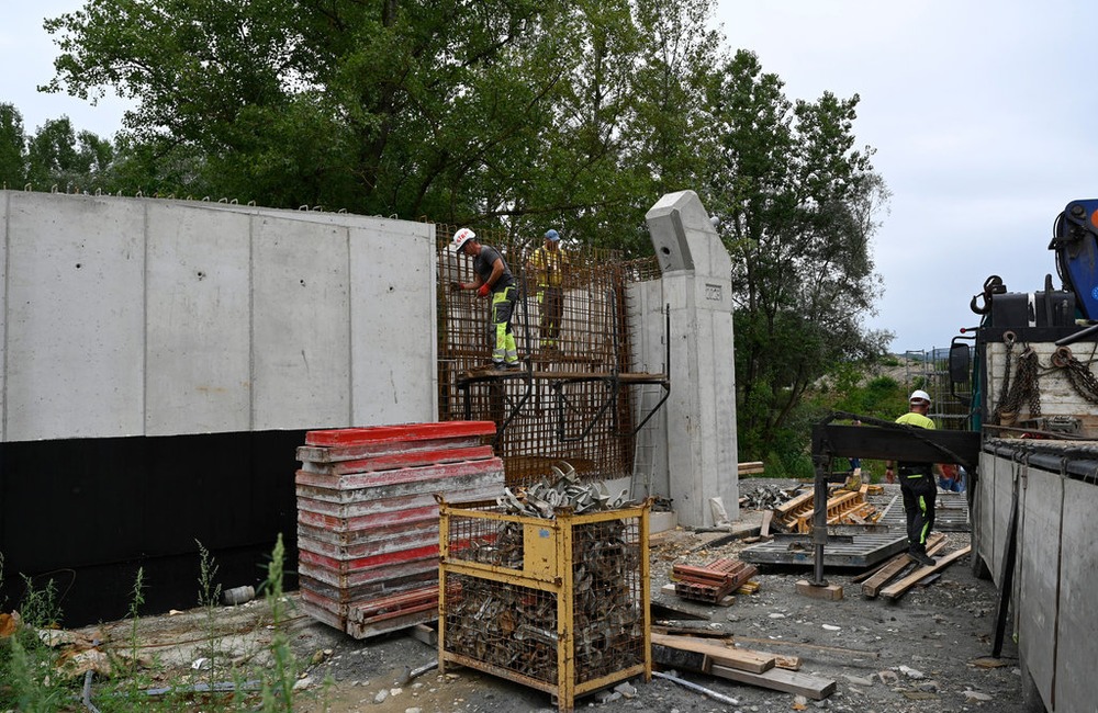 FOTO: Nový cyklomost spojí najväčšiu obec v kraji s Lednickou dolinou, foto 1