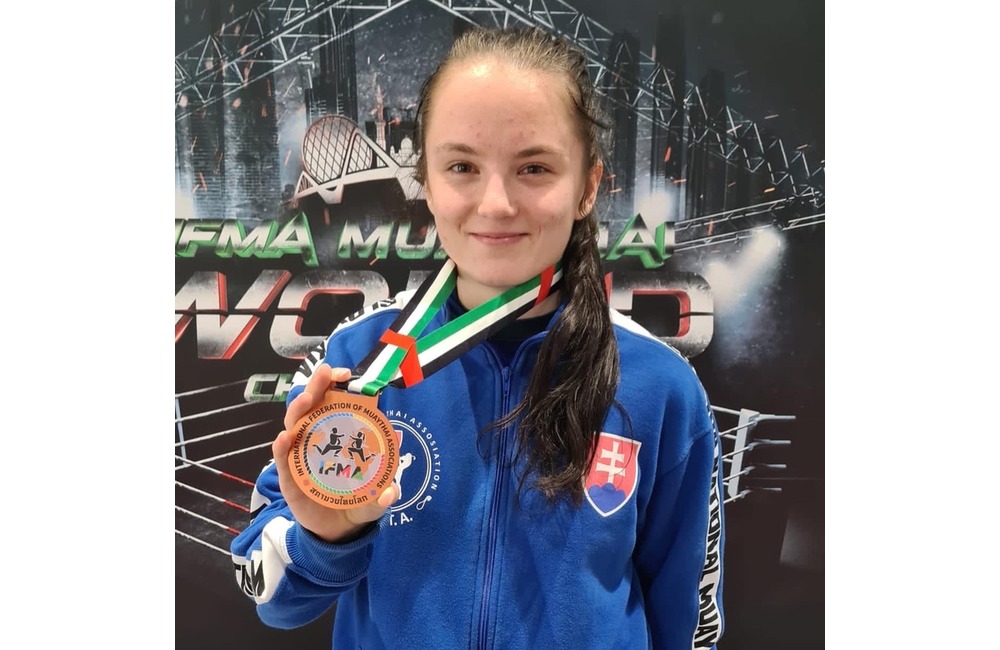 FOTO: Lenka z Trenčína dominuje v thajskom boxe, foto 1