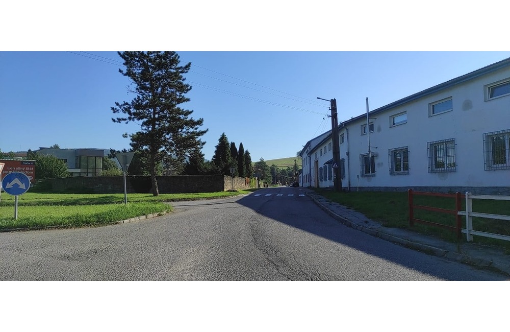 FOTO: Rekonštrukcia cesty v Brezovej pod Bradlom, foto 3