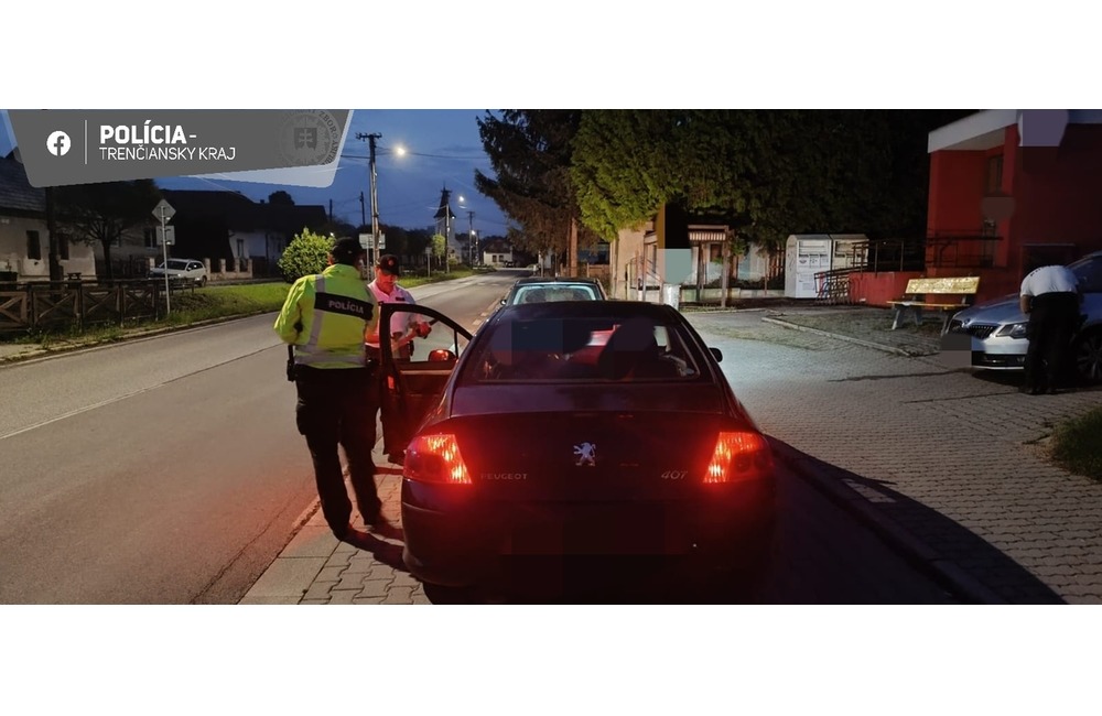 FOTO: Policajti z Prievidze zastavovali cyklistov aj motorkárov, foto 3